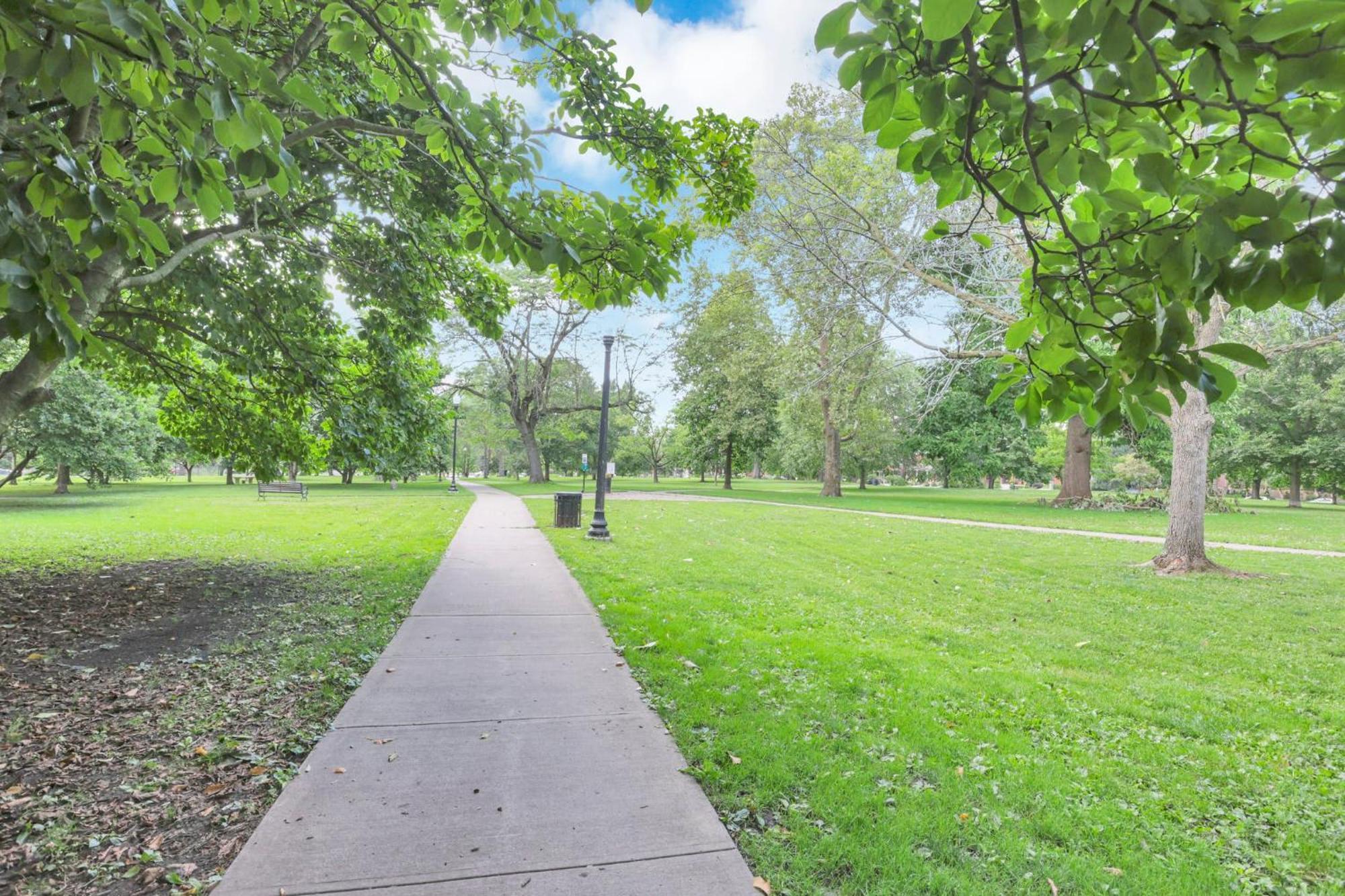 Housepitality - The Short North Getaway * Columbus