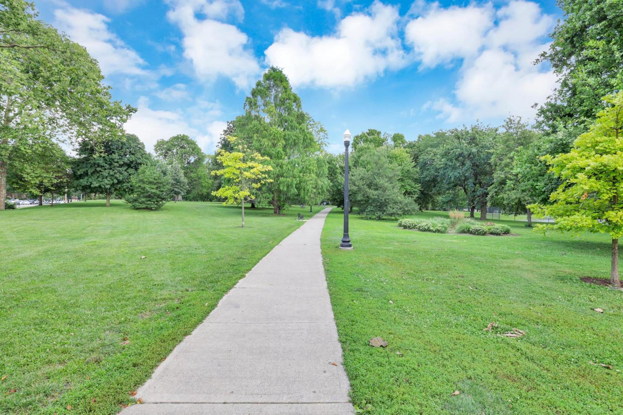Apartment Housepitality - The Short North Getaway *